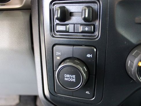 Used 2023 Ford F550 4x4 Regular Cab Super Duty image 27