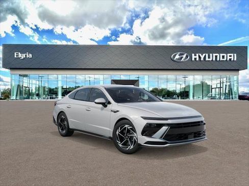 New 2026 Hyundai Sonata SEL FWD image 2