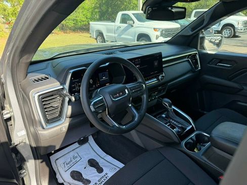 Used 2024 GMC Canyon Elevation w/ Convenience Package image 3