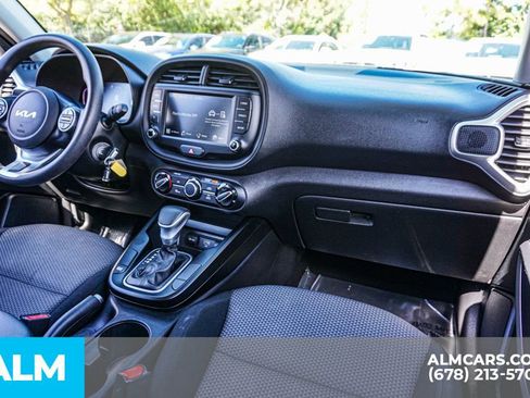 Used 2023 Kia Soul LX image 25