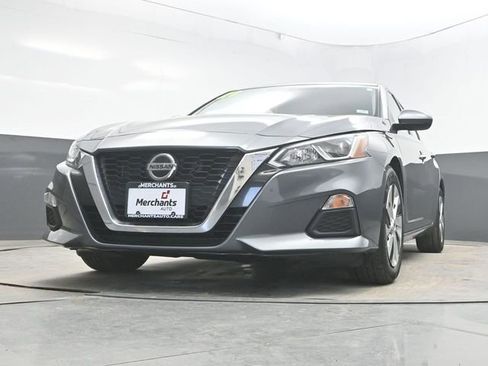 Used 2020 Nissan Altima 2.5 S FWD image 31