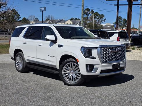 Used 2024 GMC Yukon Denali image 2