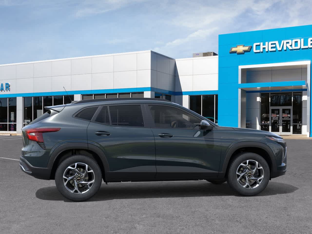 Used 2026 Chevrolet Trax LT w/ Sunroof Package FWD image 5