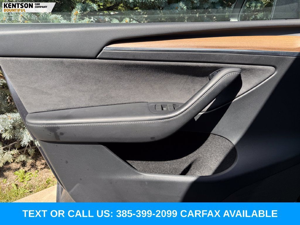 Used 2023 Tesla Model Y Long Range AWD/4WD image 15
