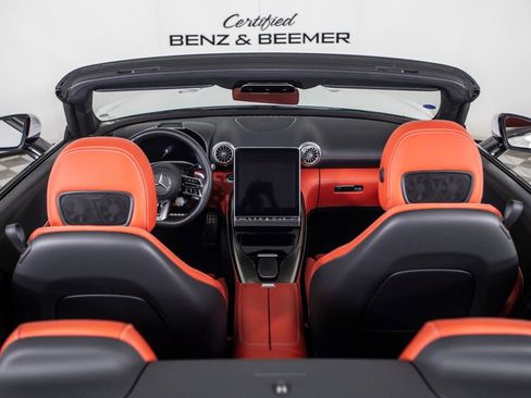 Used 2023 Mercedes-Benz SL 43 AMG image 21