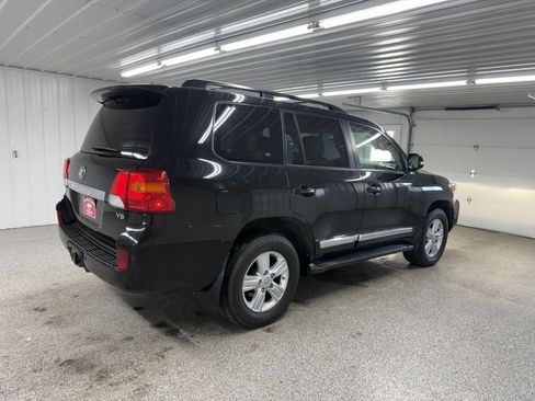 Used 2014 Toyota Land Cruiser 4dr 4WD (Natl) image 6