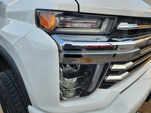 Used 2022 Chevrolet Silverado 3500 High Country w/ Z71 Off-Road Package AWD/4WD image 6