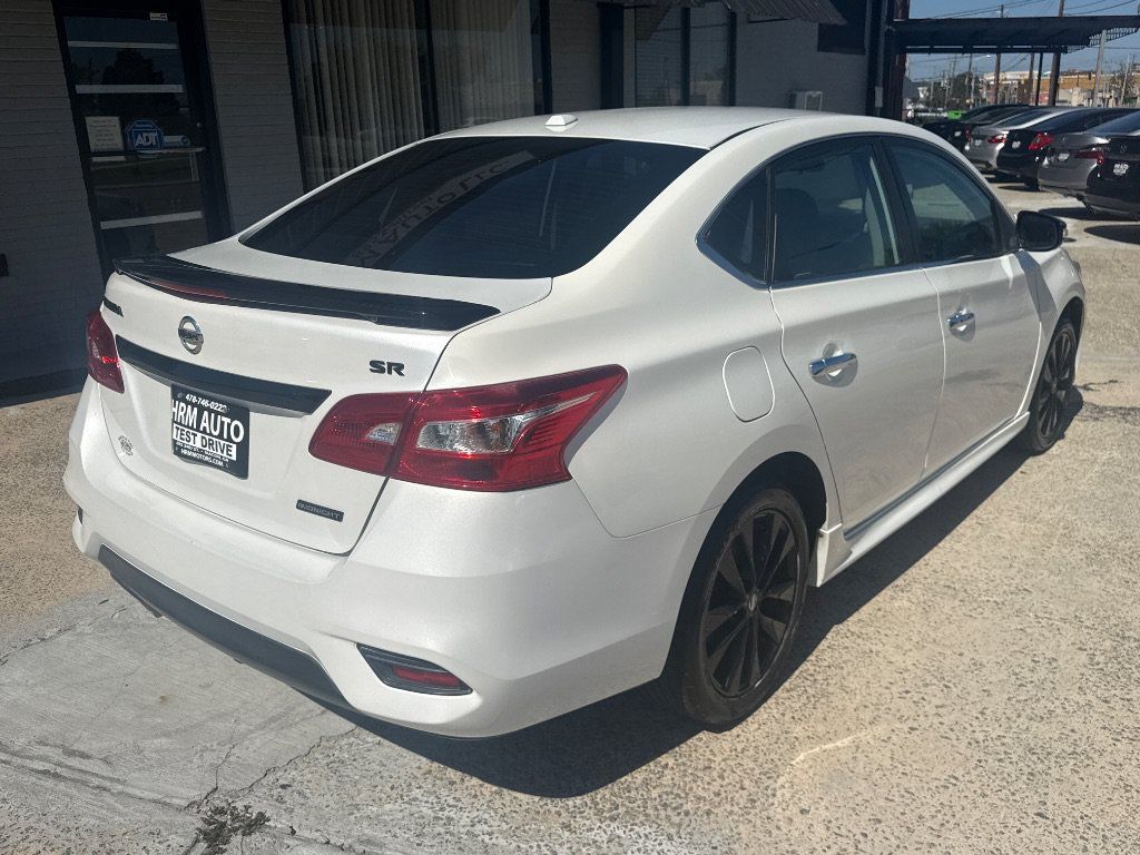 Used 2018 Nissan Sentra SR w/ Technology Package FWD image 4