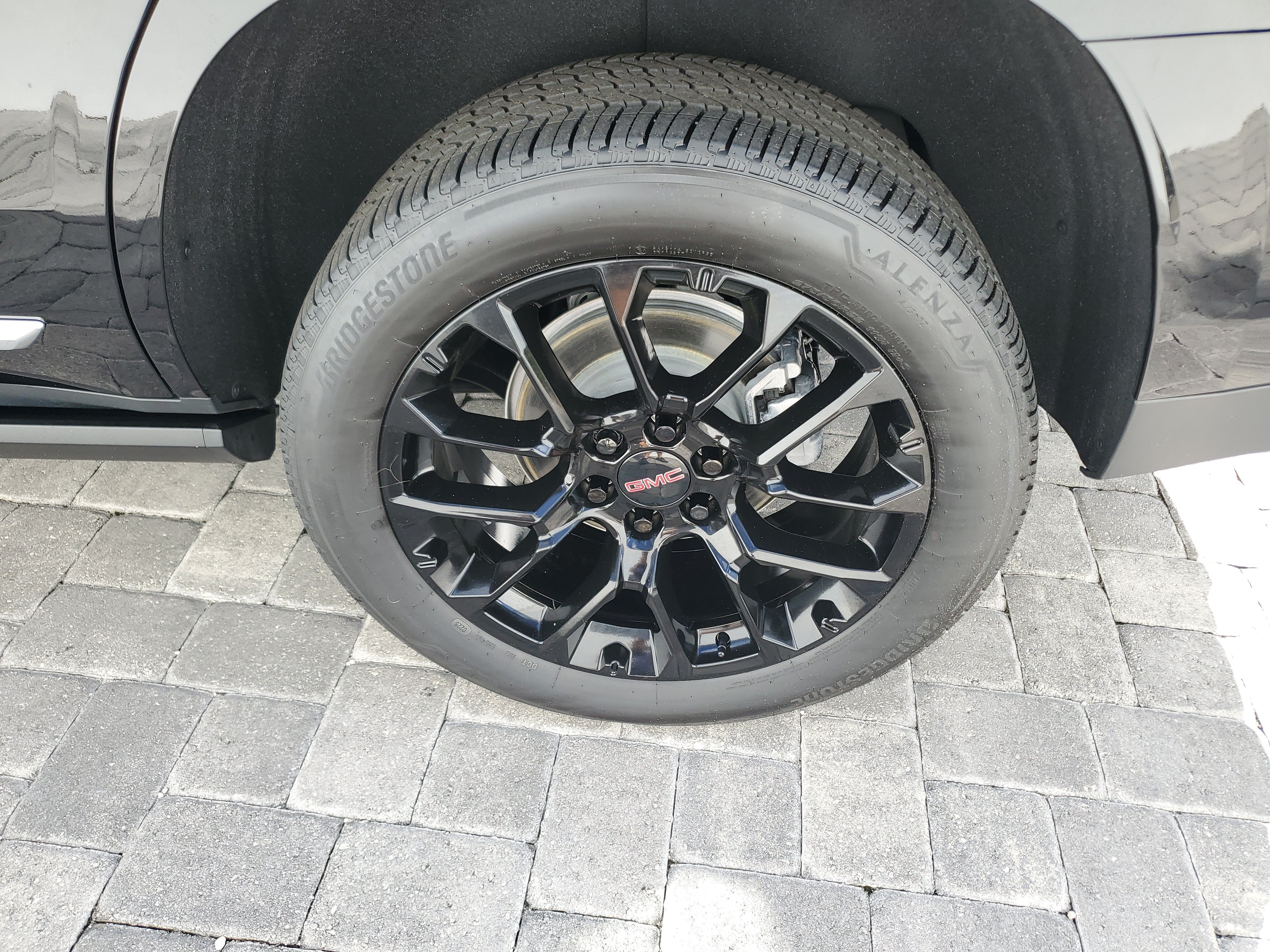 Used 2026 GMC Yukon Denali w/ Sun & Power Step Package RWD image 6