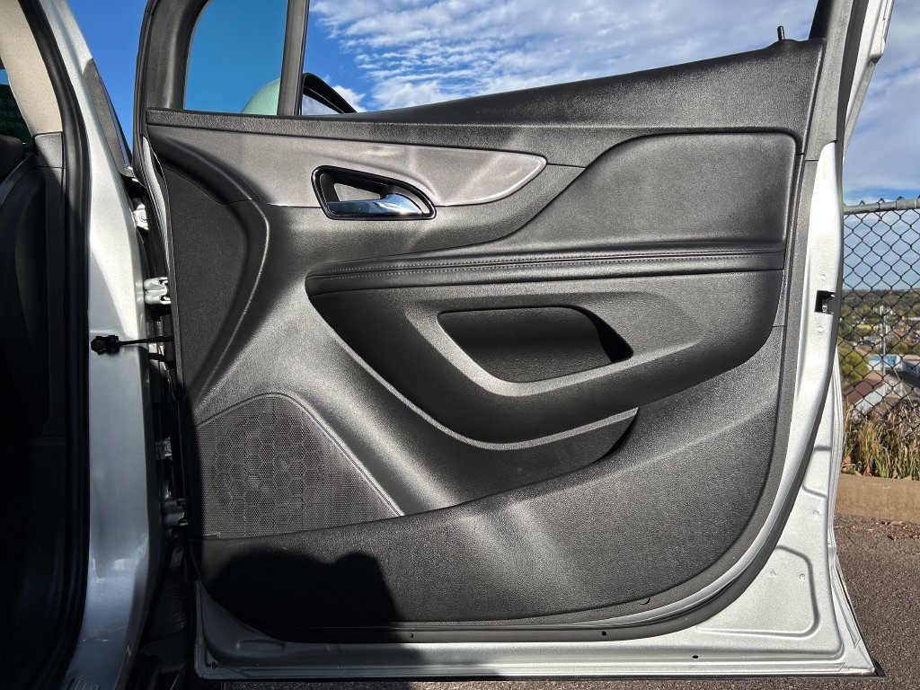 Used 2021 Buick Encore Preferred FWD image 30