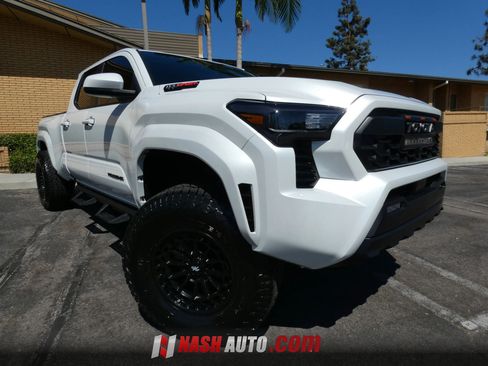 Used 2026 Toyota Tacoma TRD Sport RWD image 5