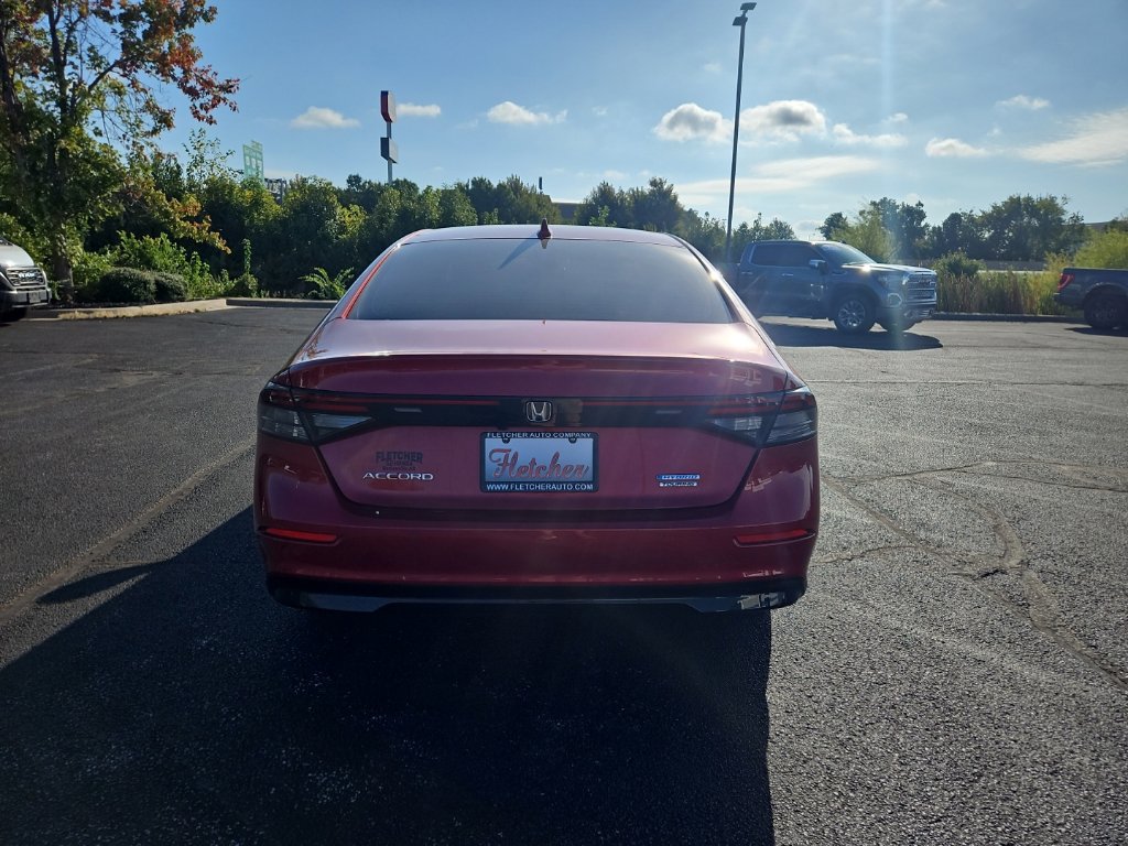 Used 2025 Honda Accord Touring image 4