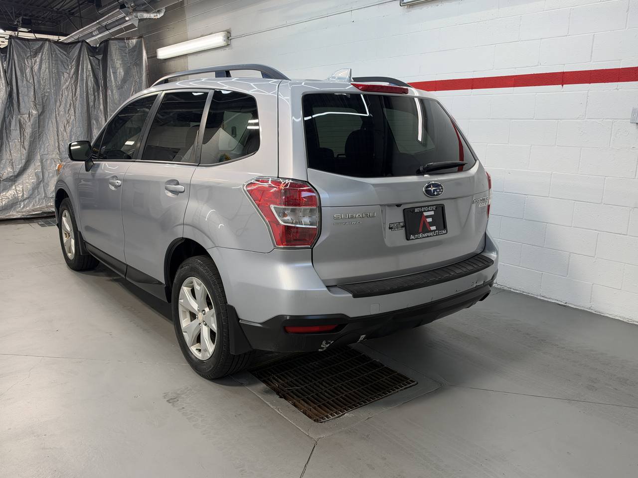 Used 2016 Subaru Forester 2.5i Premium w/ All-Weather Package AWD/4WD image 7