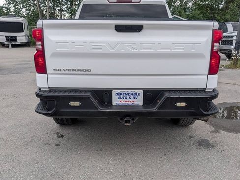 Used 2021 Chevrolet Silverado 1500 W/T w/ WT Value Package AWD/4WD image 4