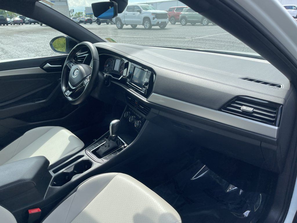 Used 2019 Volkswagen Jetta R-Line FWD image 28