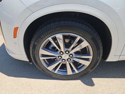 Used 2022 Cadillac XT6 Premium Luxury w/ Technology Package FWD image 29