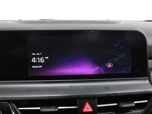 Used 2025 Kia Seltos S FWD image 24