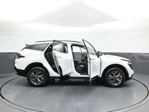 Certified 2023 Kia Sportage SX AWD/4WD image 43