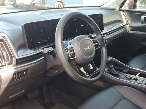 Certified 2025 Kia Sorento EX FWD image 15