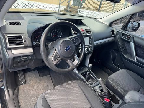 Used 2017 Subaru Forester 2.5i AWD/4WD image 11