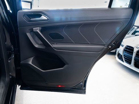 Used 2023 Volkswagen Tiguan SE image 21