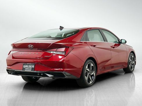 Used 2023 Hyundai Elantra Limited FWD image 5