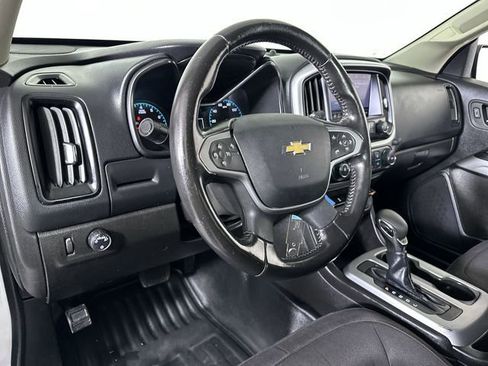 Used 2022 Chevrolet Colorado LT w/ Fleet Safety Package RWD image 10