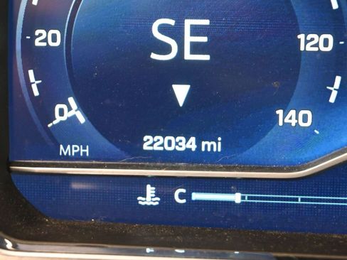 Used 2022 Chevrolet Silverado 1500 LT w/ Safety Package image 33