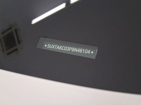 Used 2023 BMW X5 xDrive45e w/ Executive Package image 17