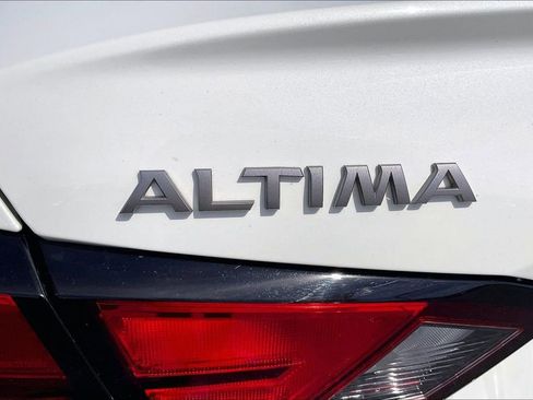 Used 2023 Nissan Altima 2.5 SL FWD image 26