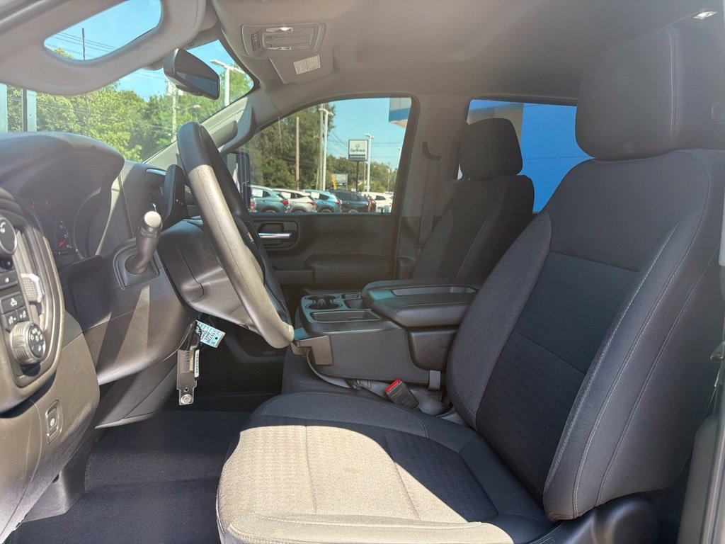 Certified 2022 Chevrolet Silverado 2500 Custom w/ Custom Value Package AWD/4WD image 28
