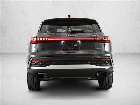 Certified 2025 Audi Q5 Premium Plus w/ Premium Plus image 7