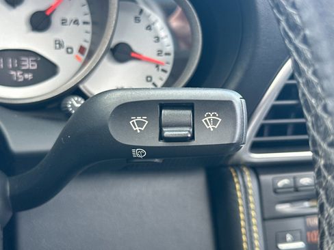 Used 2011 Porsche 911 Turbo S image 25