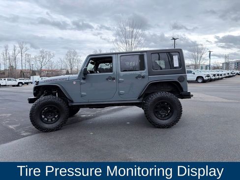 Used 2014 Jeep Wrangler Unlimited Rubicon image 9