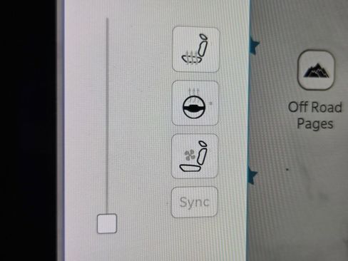 Used 2024 Jeep Grand Cherokee Limited w/ Luxury Tech Group II image 44