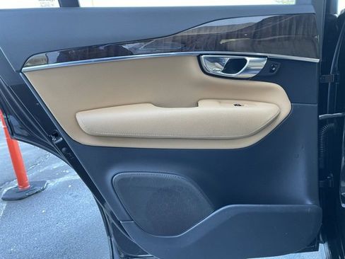 Used 2016 Volvo XC90 T6 Momentum w/ Momentum Plus Package image 25