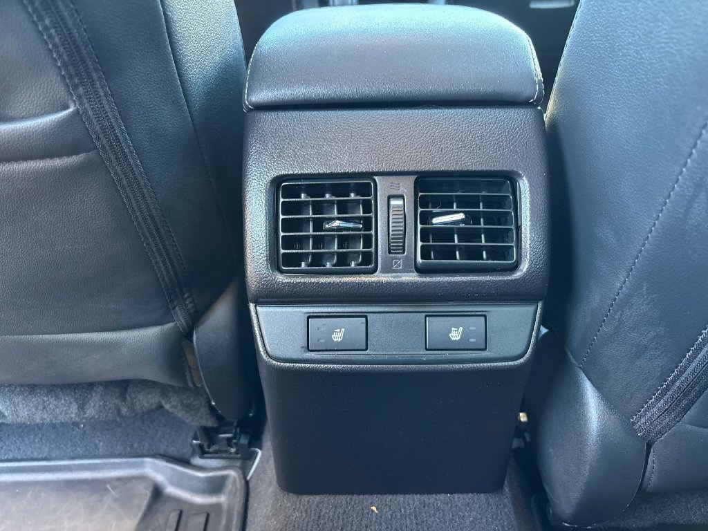 Used 2016 Subaru Outback 2.5i Limited AWD/4WD image 13