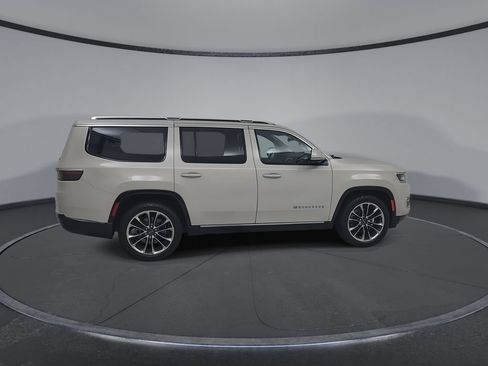 Certified 2022 Jeep Wagoneer Series III w/ Premium Group I AWD/4WD image 18