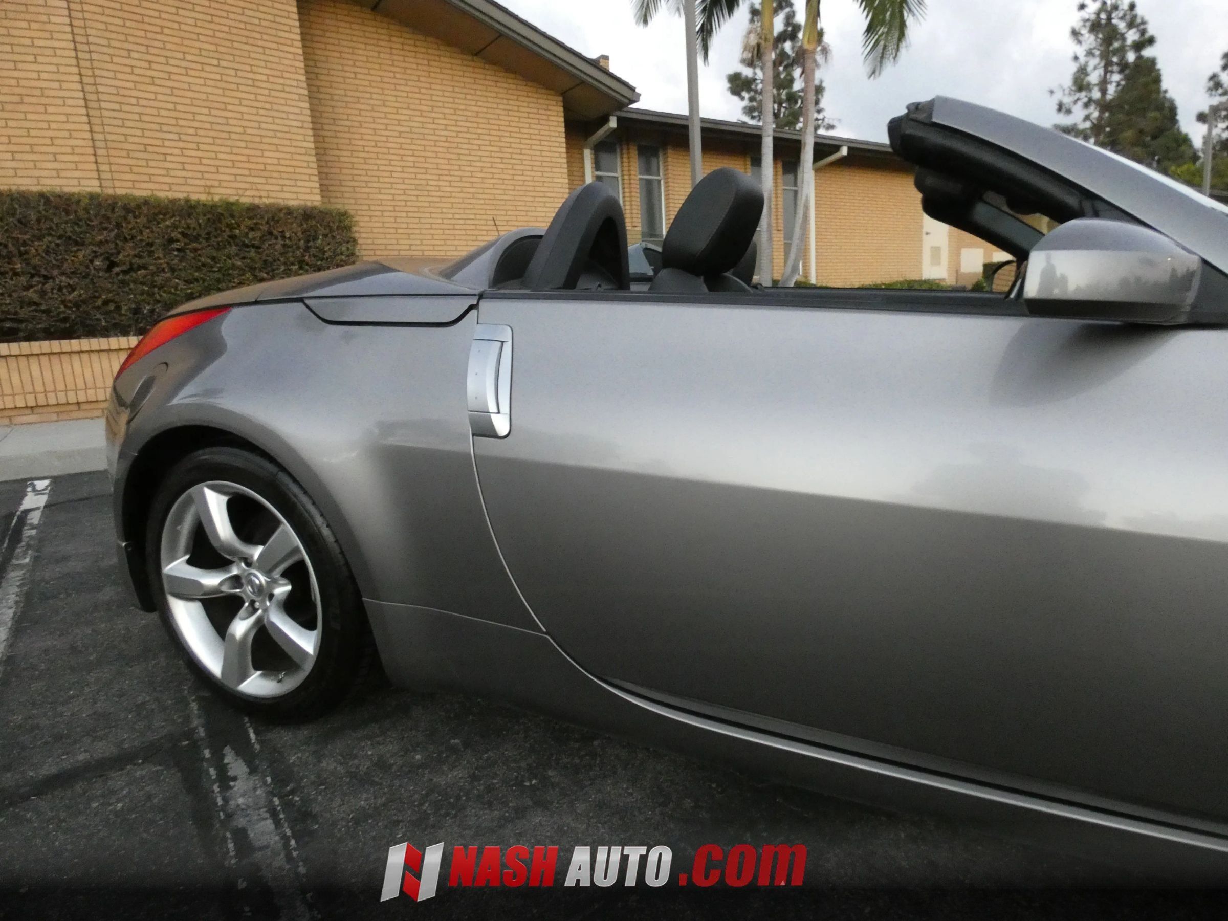 Used 2008 Nissan 350Z Touring RWD image 6