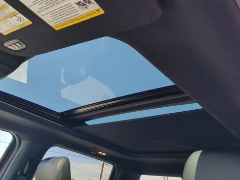 Used 2018 Ford F150 Raptor w/ Equipment Group 802A Luxury image 18