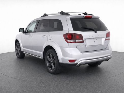 Used 2019 Dodge Journey Crossroad AWD/4WD image 3