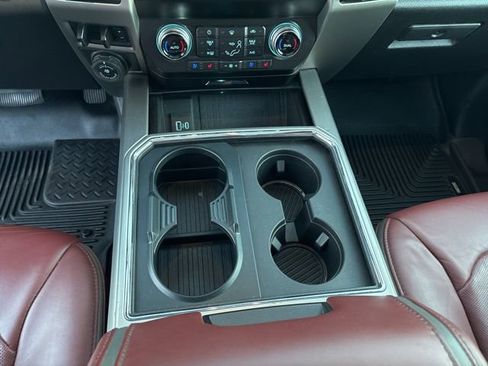Used 2021 Ford F250 Platinum w/ FX4 Off-Road Package image 22