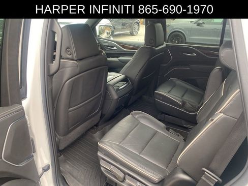 Used 2022 Cadillac Escalade Premium Luxury AWD/4WD image 7