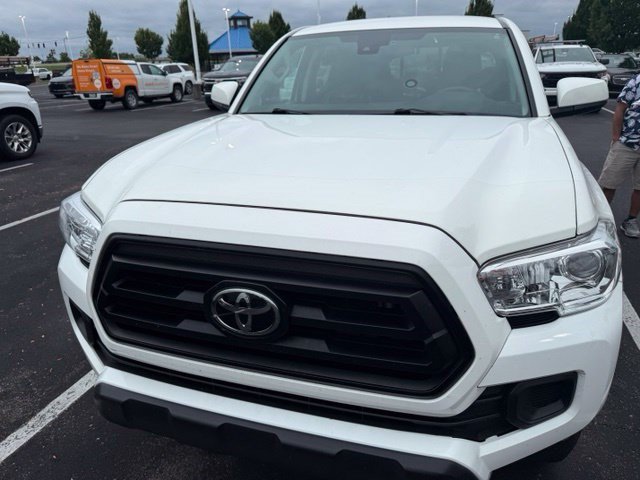 Used 2022 Toyota Tacoma SR AWD/4WD image 16