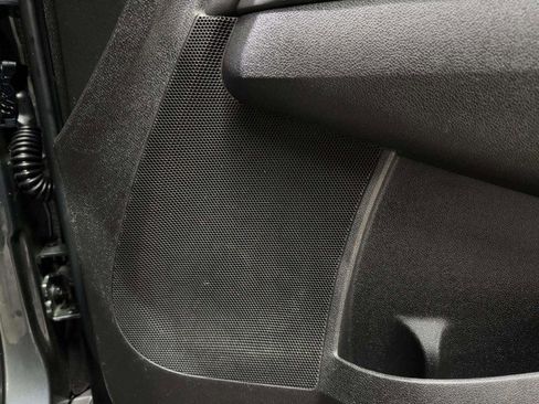 Used 2011 Buick Enclave CX image 49