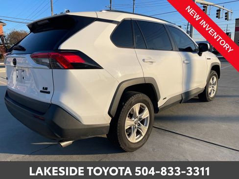 Certified 2021 Toyota RAV4 LE image 6