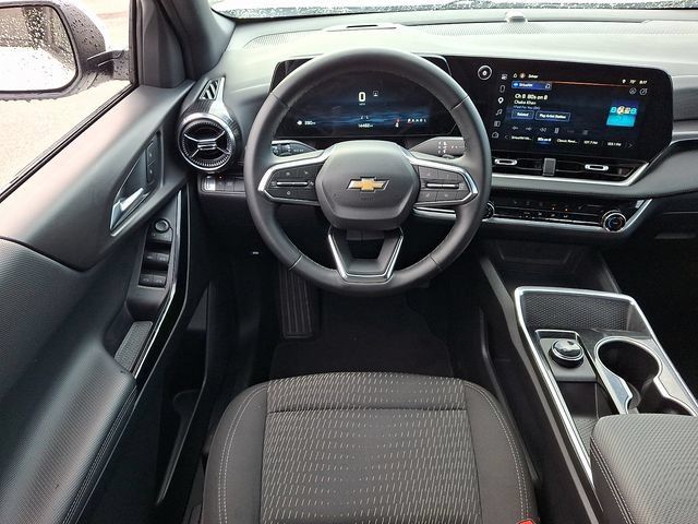 Used 2026 Chevrolet Equinox LT FWD image 11