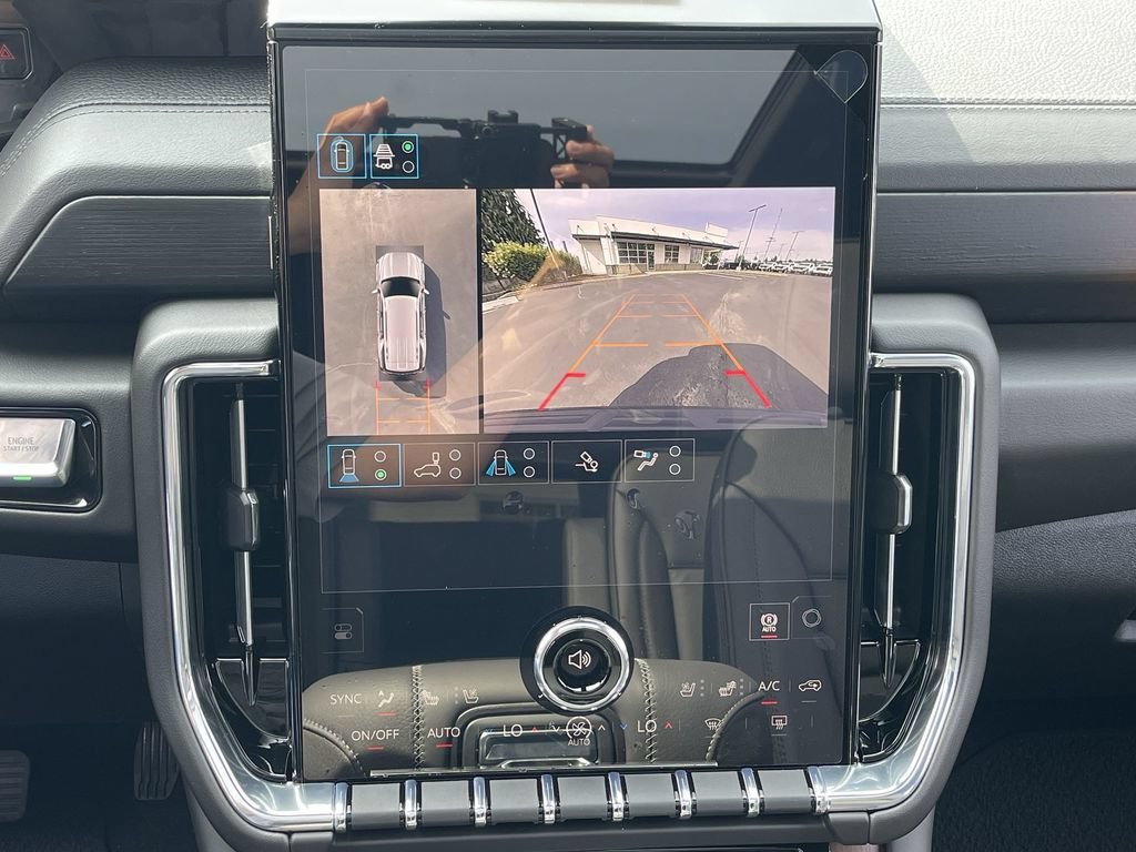 New 2026 GMC Yukon Denali w/ Advanced Technology Package AWD/4WD image 15