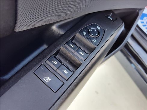 Certified 2025 BMW X3 xDrive30i image 16