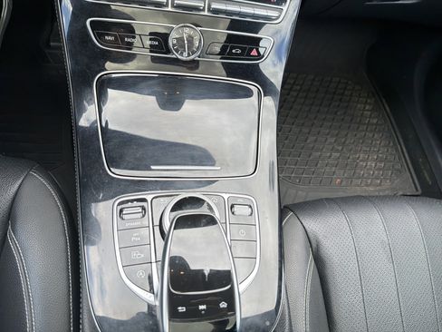 Used 2017 Mercedes-Benz E 300 4MATIC image 17